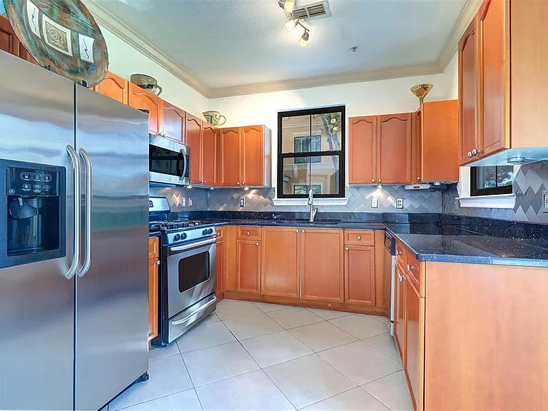 2757 Via Cipriani #1114A — Photo 18