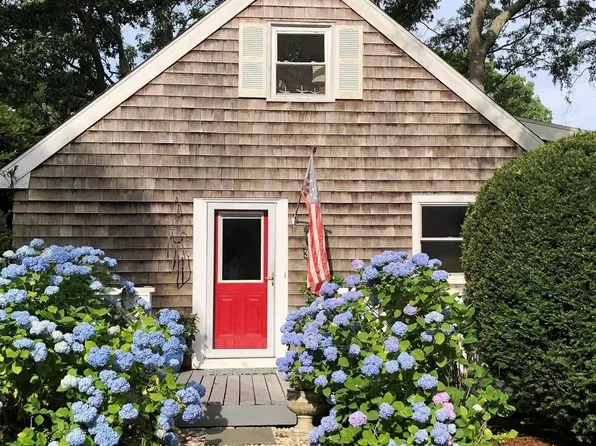 35A Neptune Avenue, Hampton Bays, NY 11946