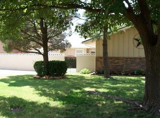 1409 Holiday Dr, Plainview, TX 79072