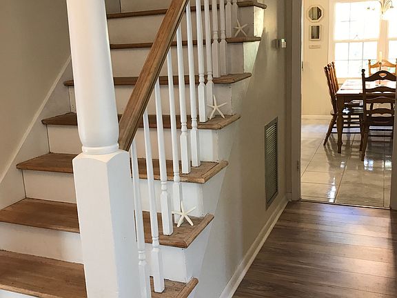 Inviting and new floors