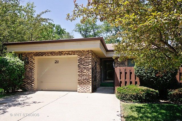 1st image of 21 Sorrento Dr #21