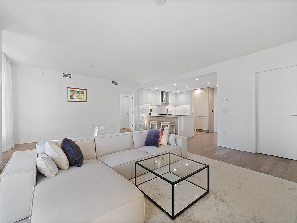 1st image of 177 3rd St W #507