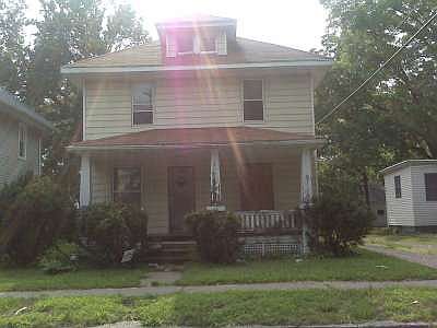 1st image of 425 N Walnut St