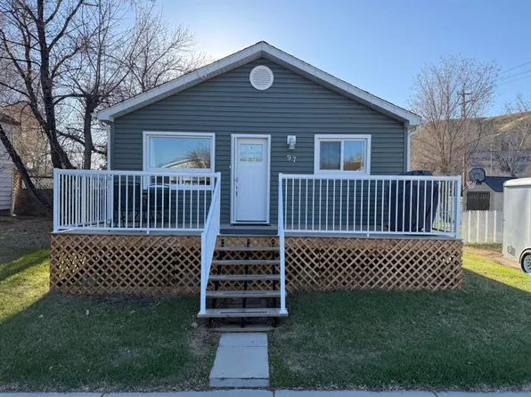 97 E Villa St, Drumheller, AB T0J 0Y1