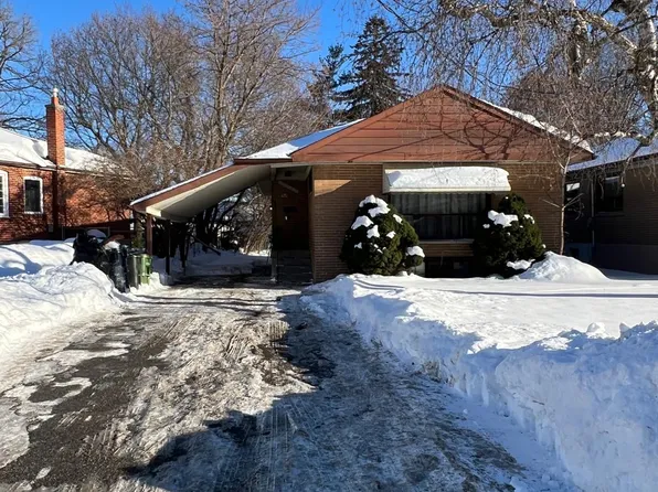 21 Mackinac Cres, Toronto, ON M1J 1P8