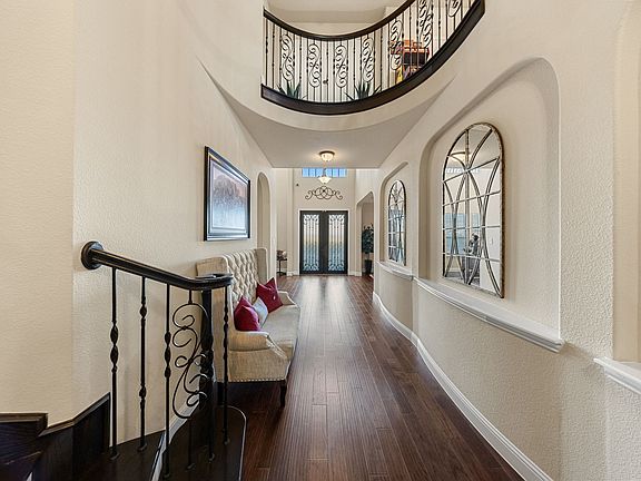 4th image of 3204 Chambley Ln