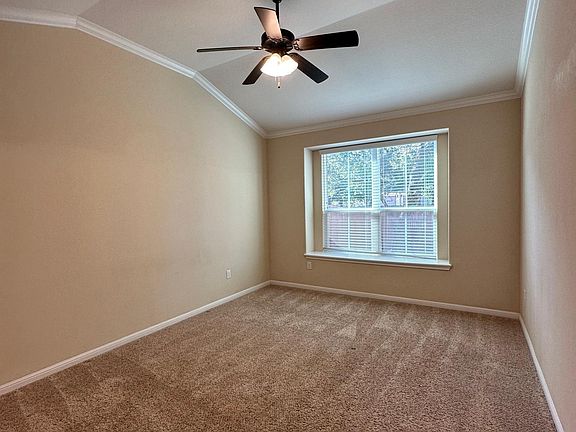 master bedroom (1st floor)