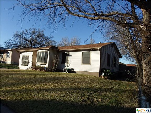 2nd image of 107 W Voelter Ave