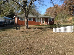 913 Bold Springs Rd, Mc Ewen, TN 37101