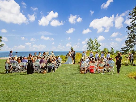 3rd image of 3044A Big Bay Rd