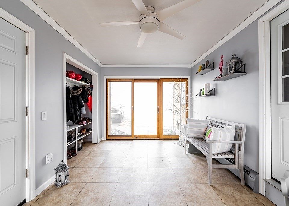 1358 Amostown Rd, West Springfield, MA 01089 Zillow