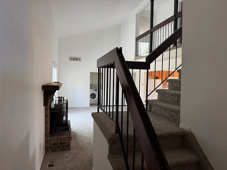 7644 S Holland Way — Photo 6