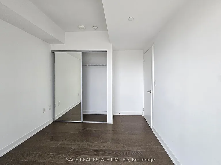 11 Wellesley St W #1211 — Photo 10