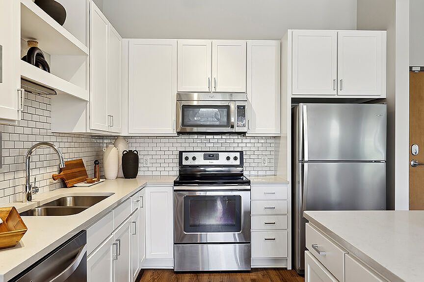 1st image of 313 Washington Ave S #1116