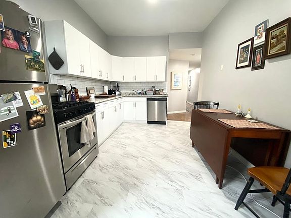 4th image of 4520 N Magnolia Ave #4518-2