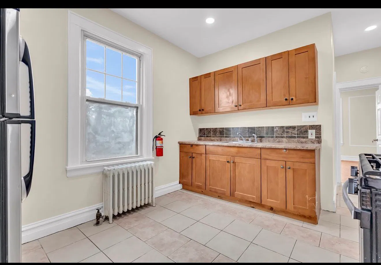 2 bed, $2,375 — Photo 2