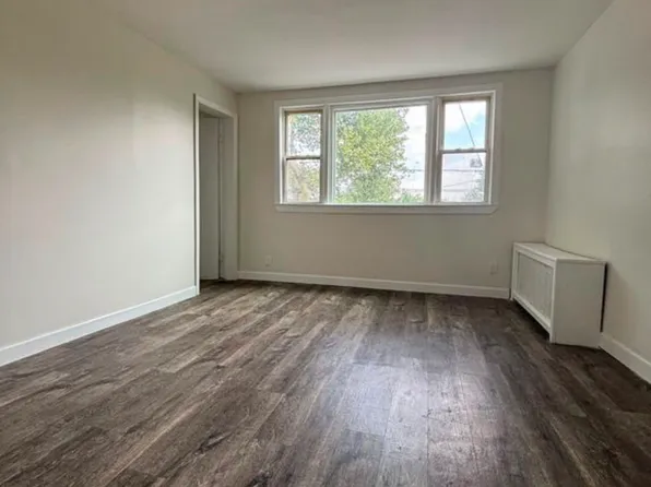 107 Van Nostrand Ave, Jersey City, NJ