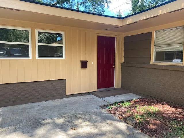 955 Milnor Drive — Photo 2