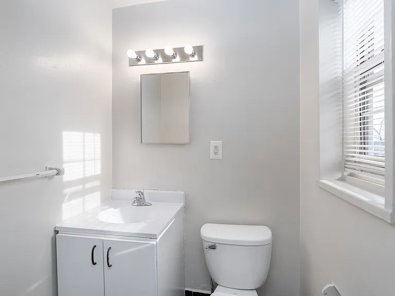 Samester Apartments — Photo 7