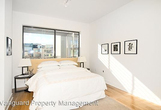 2nd image of 550 18th St APT 308