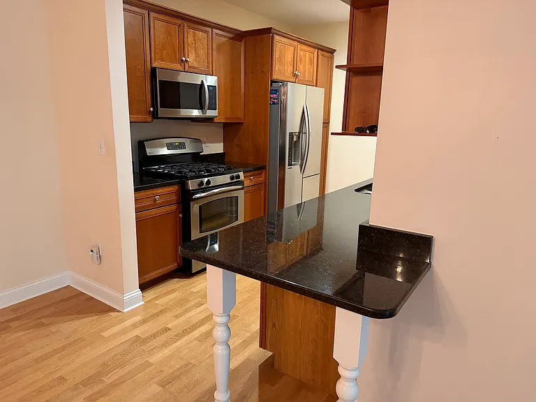 248 Albion St #312 — Photo 11
