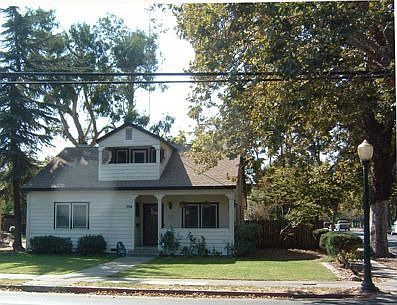 Charmer in the heart of Turlock!