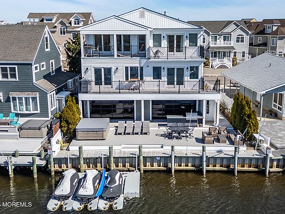 2nd image of 459 Boca Raton Drive