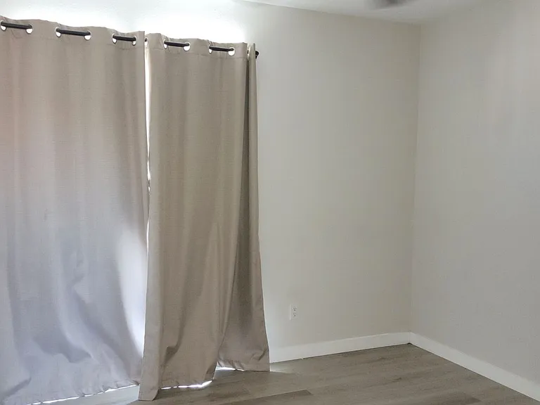 8016 Shorecrest Dr — Photo 22
