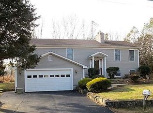 4 Wood Dr, Johnston, RI 02919