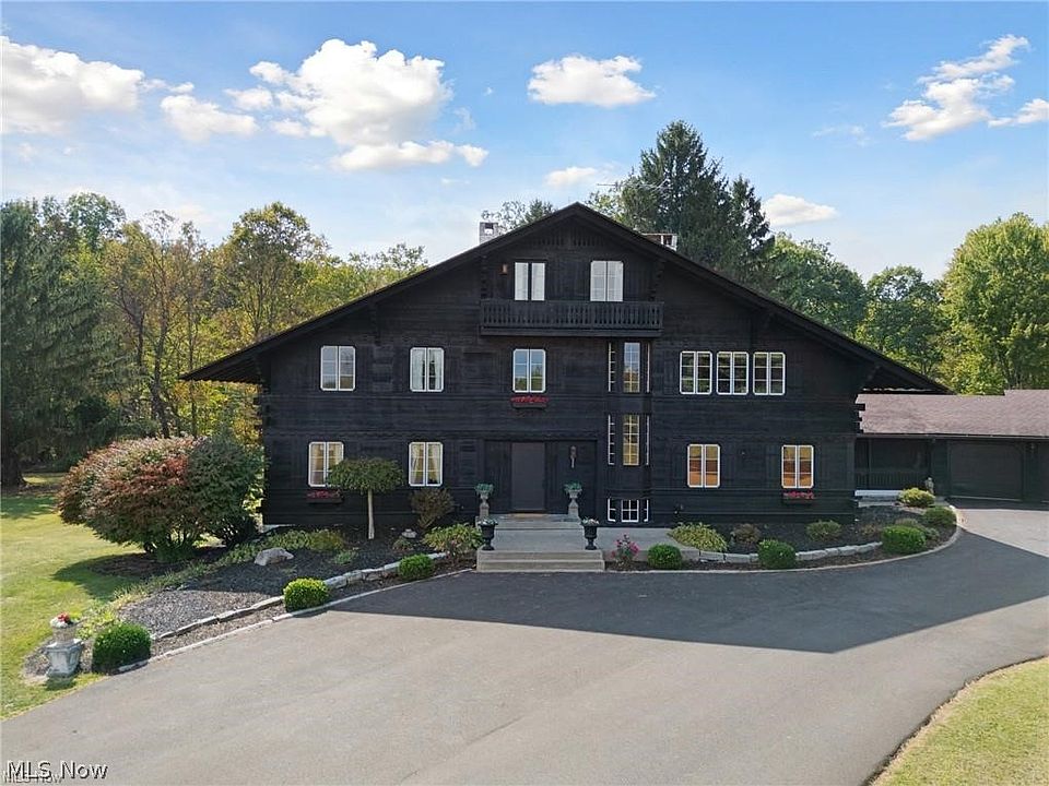 1st image of 550 Warner Rd SE