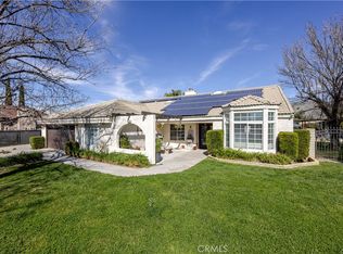 35750 Panorama Dr, Yucaipa, CA 92399