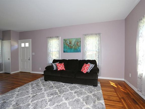 4th image of 6567 Sherman Ave
