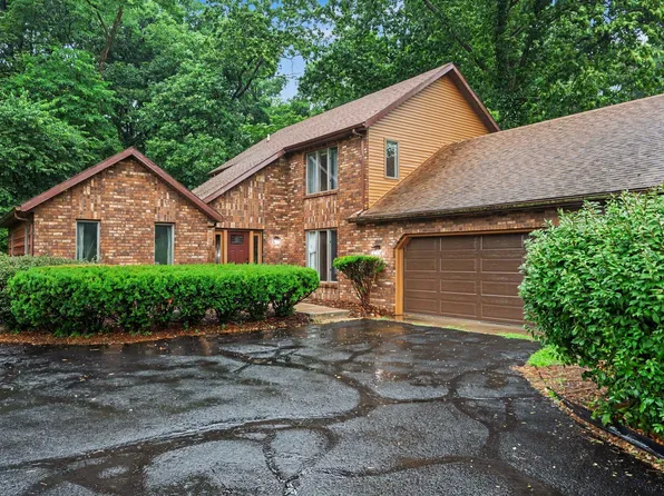 2161 Wild Cherry Ln, Kalamazoo, MI 49009