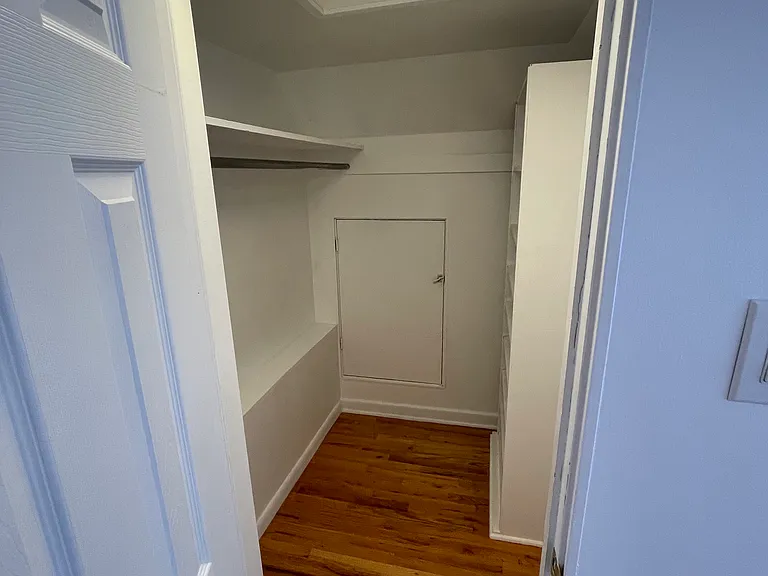 1620 E 6th Ave — Photo 13