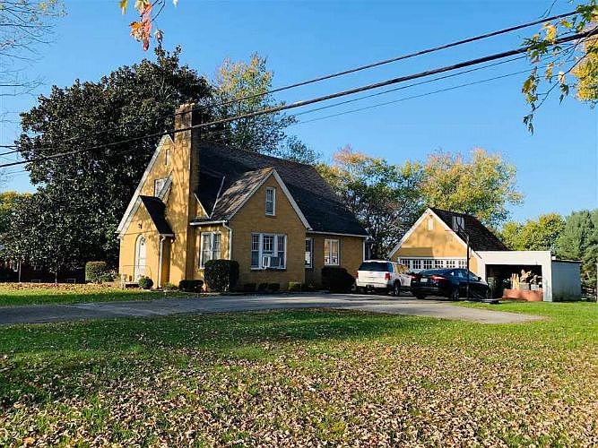 1st image of 814 Asheville Hwy
