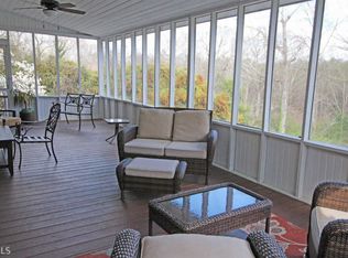 1726 Blue Ridge Dr NE, Gainesville, GA 30501