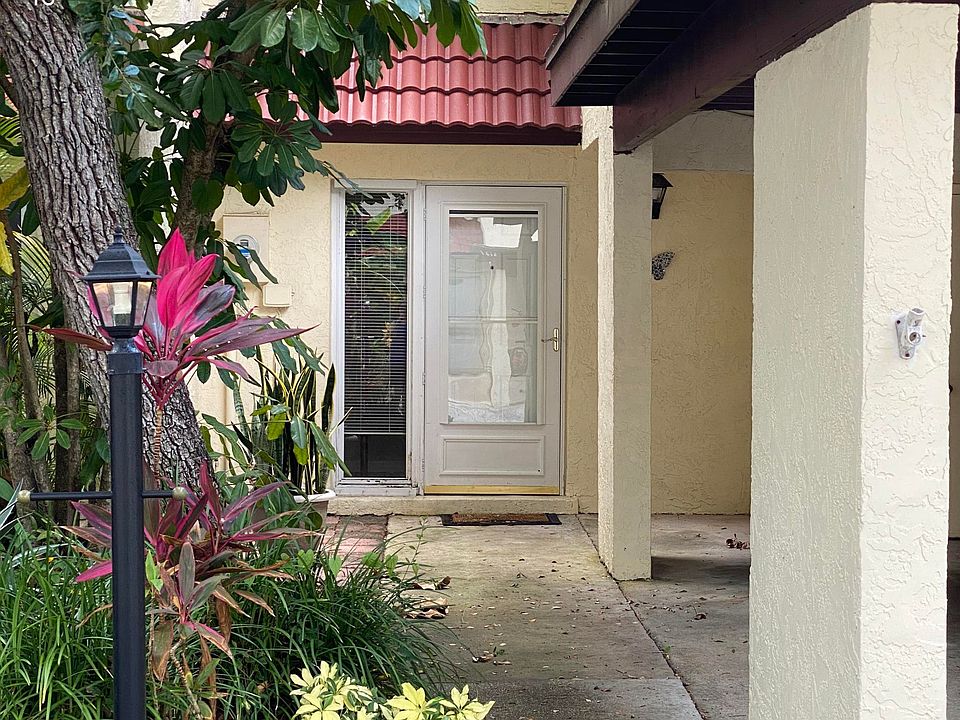 1st image of 8736 Seagrape Ct #0