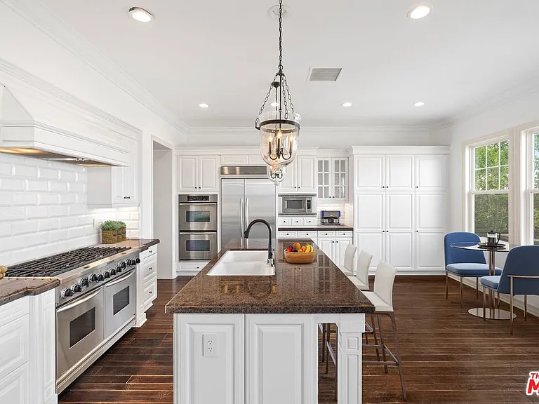 7391 Coastal View Dr — Photo 9