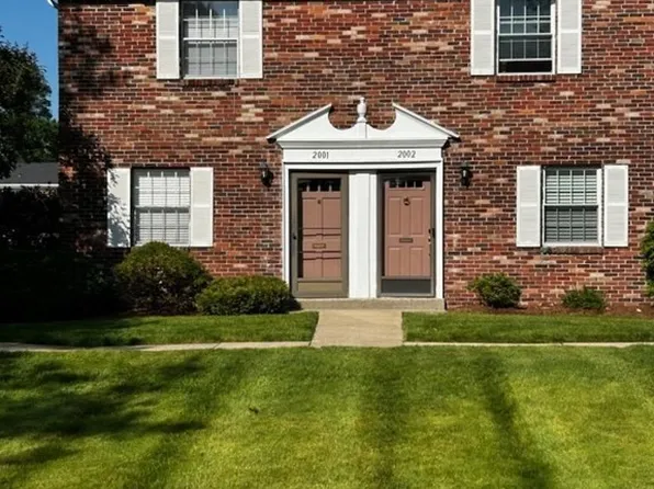 2002 Windsor Dr Unit 2002, Framingham, MA 01701
