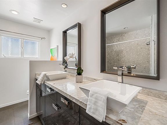 3rd image of 673 N Palm Canyon Dr Suite C