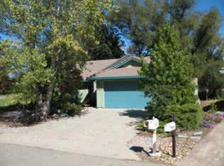 19242 Sandpiper Ln, Cottonwood, CA 96022