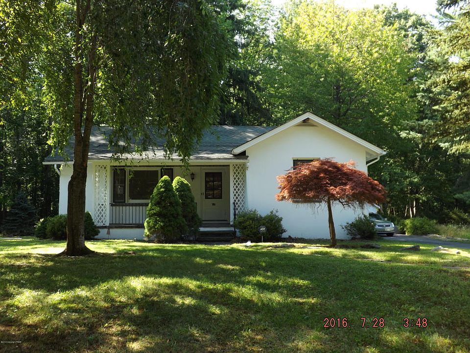 1st image of 453 Golf Dr