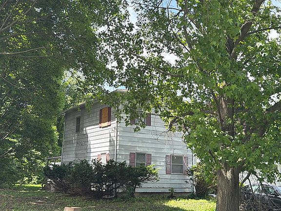 2nd image of 403 S Amboy Rd