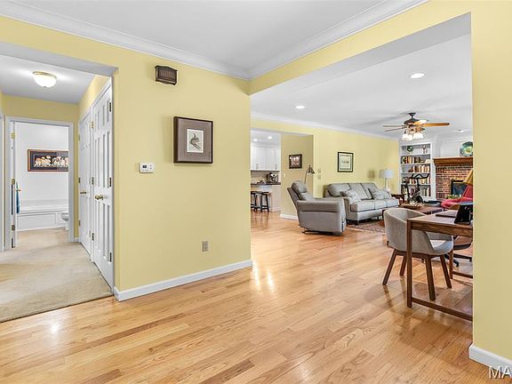 4th image of 2692 Wycliff Dr