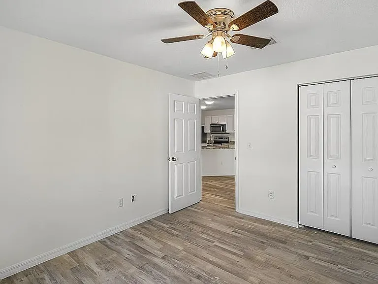 332 Del Monte Rd — Photo 13