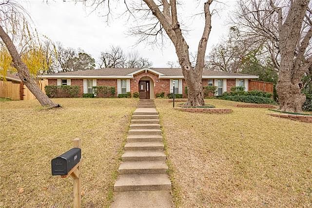 1st image of 804 Rankin Dr