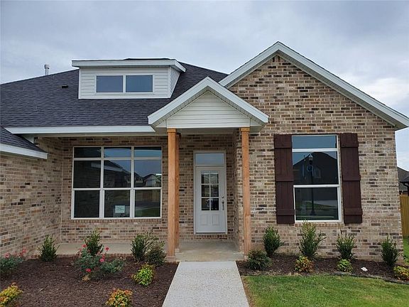 3rd image of 4204 SW Flagstone Blvd