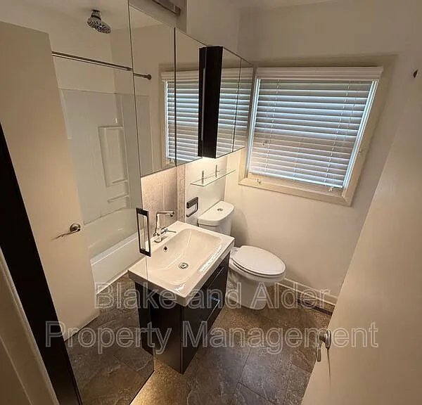 5226 SE Clinton St — Photo 7