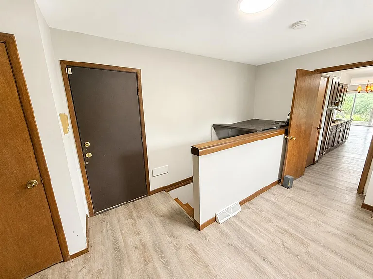 4284 State Road J — Photo 10
