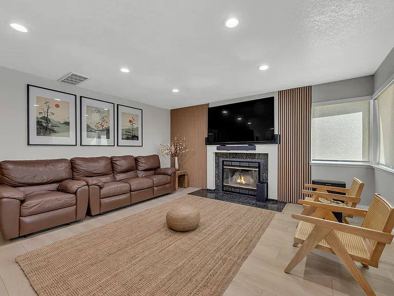 8024 Caymus Dr — Photo 44